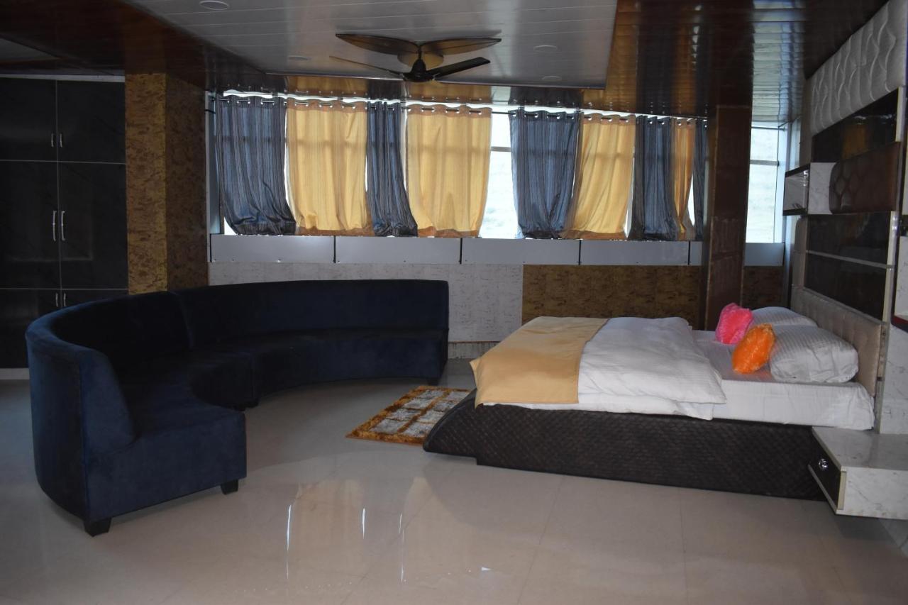 Jai Maa Bhagwati Hotel Pithorāgarh Zewnętrze zdjęcie