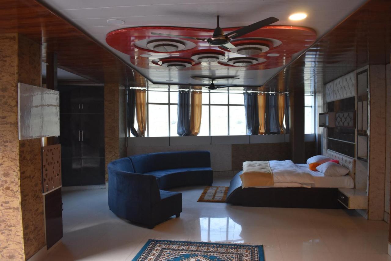 Jai Maa Bhagwati Hotel Pithorāgarh Zewnętrze zdjęcie