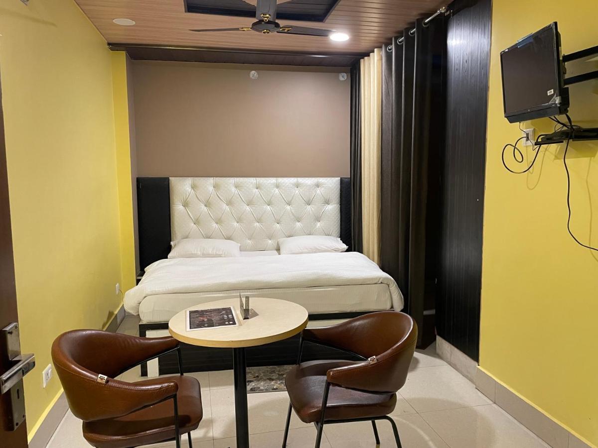 Jai Maa Bhagwati Hotel Pithorāgarh Zewnętrze zdjęcie