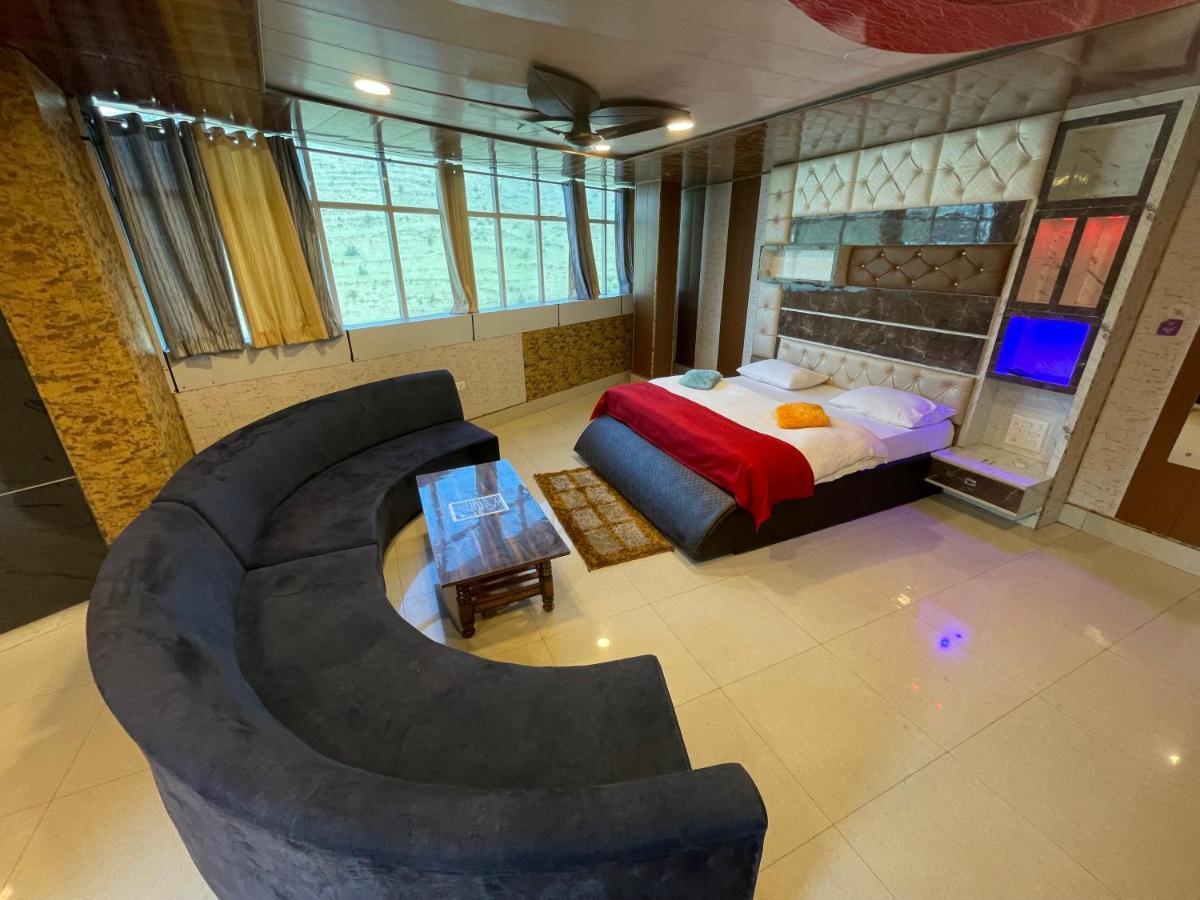 Jai Maa Bhagwati Hotel Pithorāgarh Zewnętrze zdjęcie