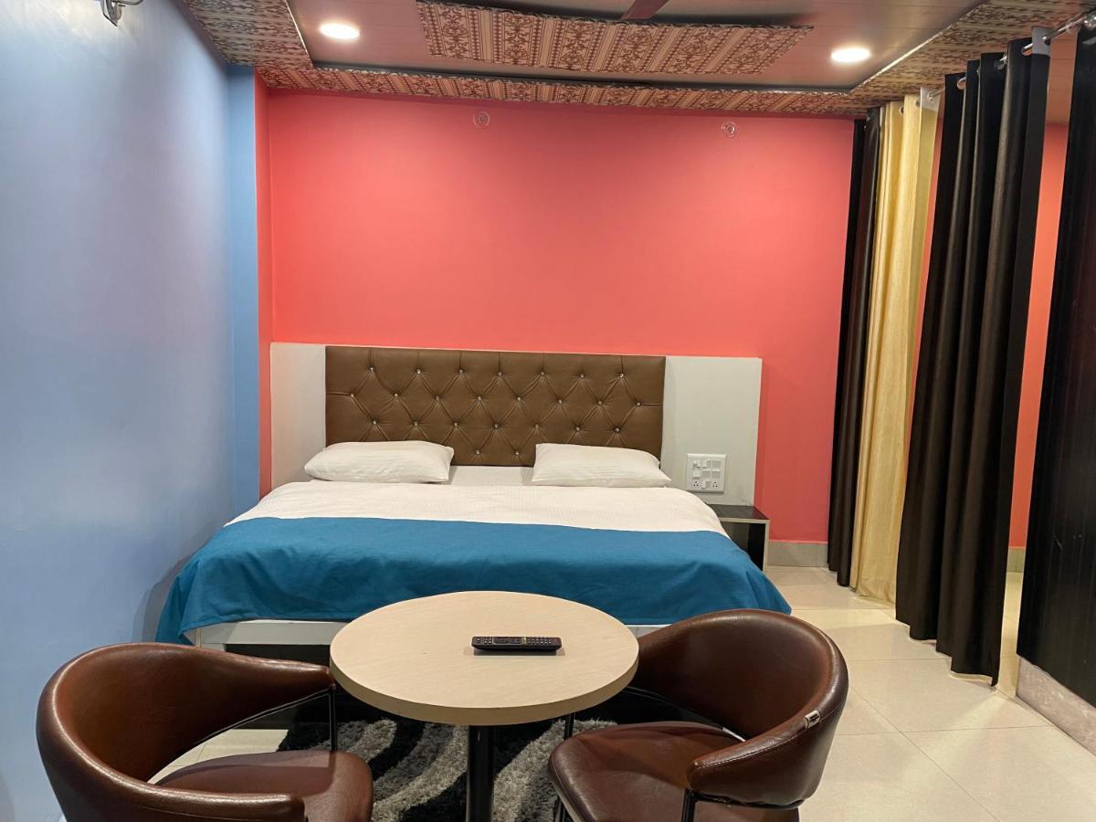 Jai Maa Bhagwati Hotel Pithorāgarh Zewnętrze zdjęcie